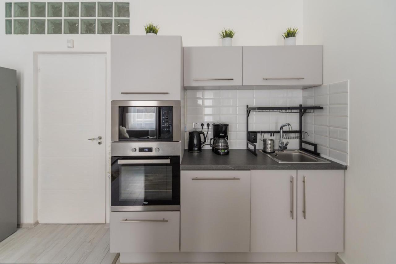 Downtown Gem Aircond Close To Heroes' Square Апартаменти Будапешт